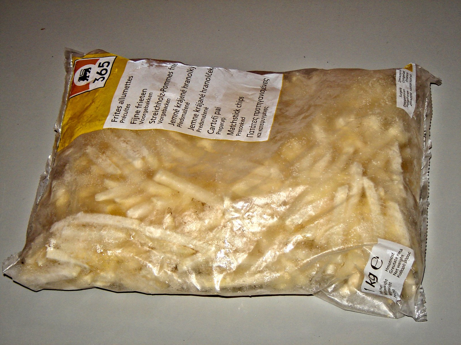Patatas fritas congeladas en bolsa