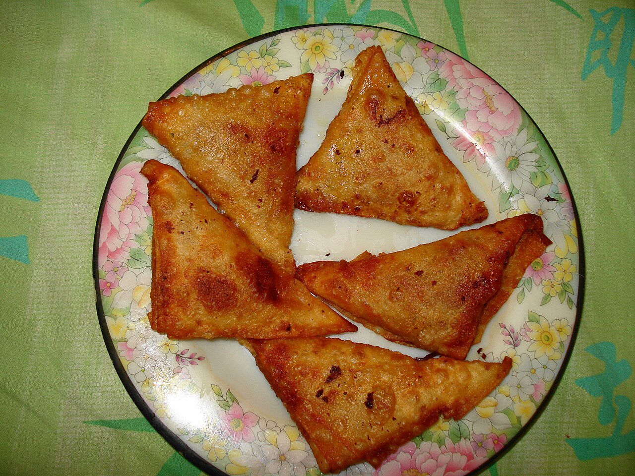 Samosas fritas doradas
